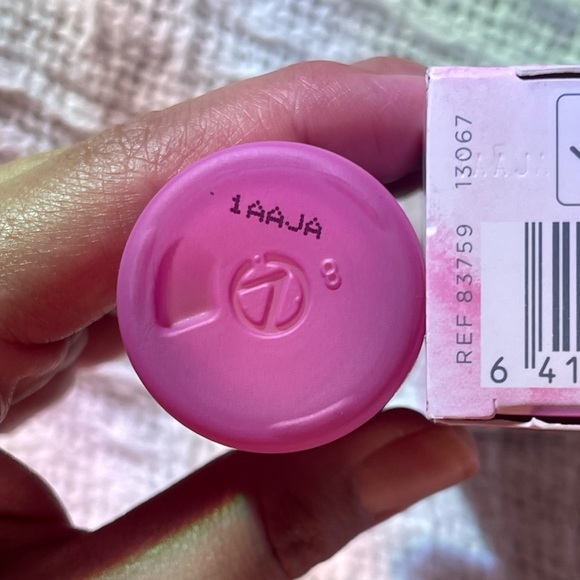 Lumene Nordic Bloom Anti-Wrinkle Firm Face Moisturizing Serum - 1 fl oz - Picture 5 of 6